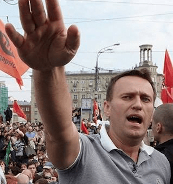 Navalny, una vita finanziata dagli USA per diffondere il nazismo in Russia